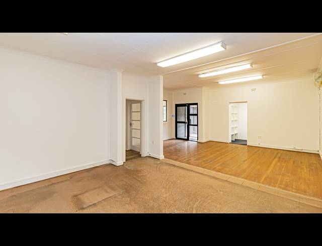 773M² OFFICE FOR SALE IN FERNDALE